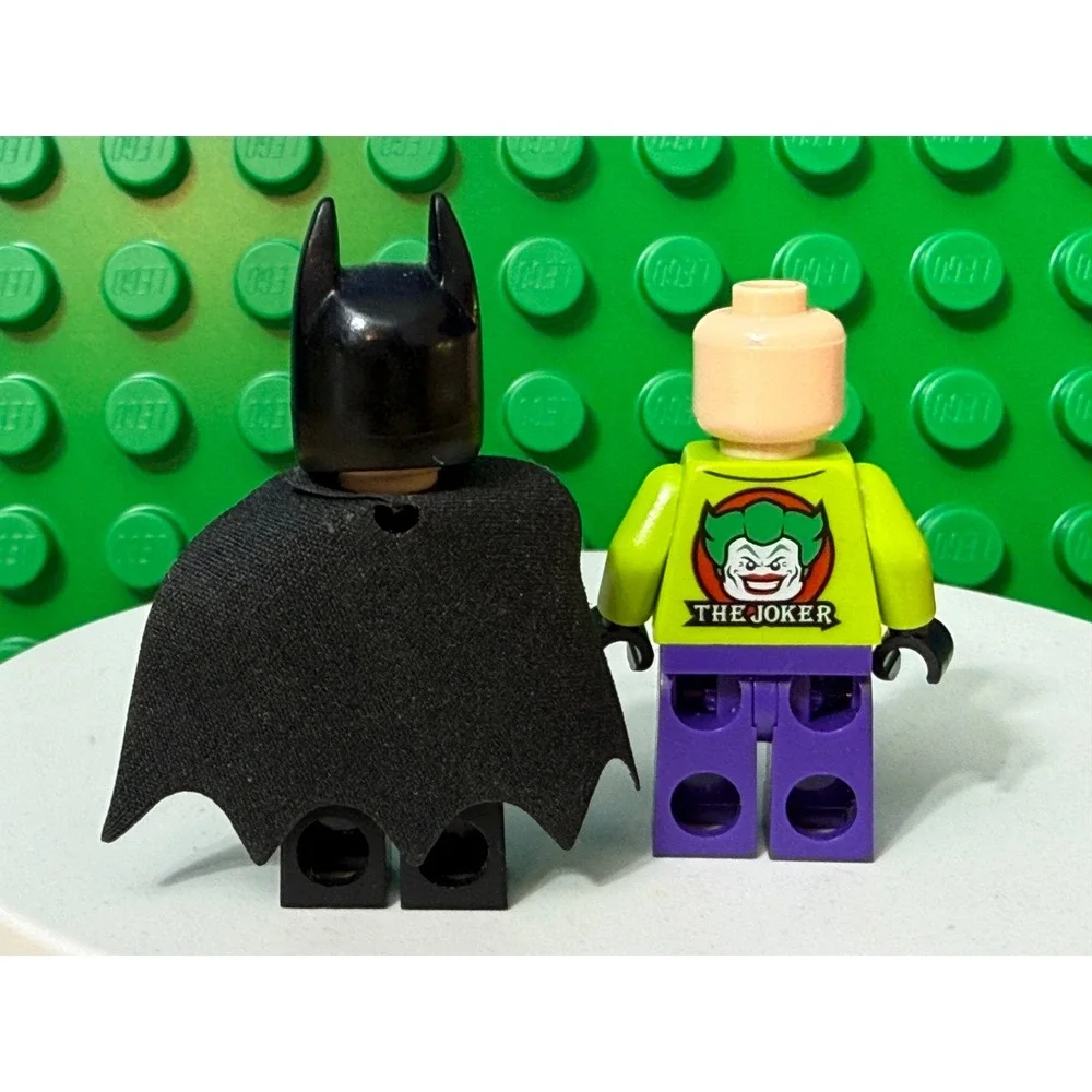 LEGO DC Super Heroes Batman and Joker Henchman Minifigures